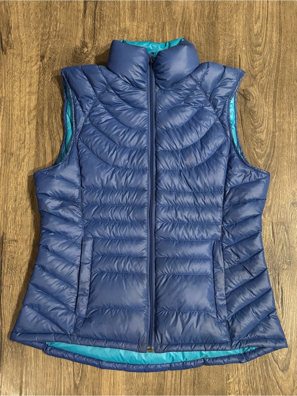 Bernardo Navy Quilted Goose Down Puffer Vest w/Teal Lining Womens Small Packable